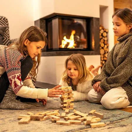 Alpin Residenz Dachsteinperle アパートホテル