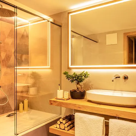 Ξενοδοχείο με διαμερίσματα Alpin Residenz Dachsteinperle 4*