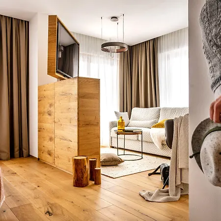 Alpin Residenz Dachsteinperle 4* رامساو أم داتشستين