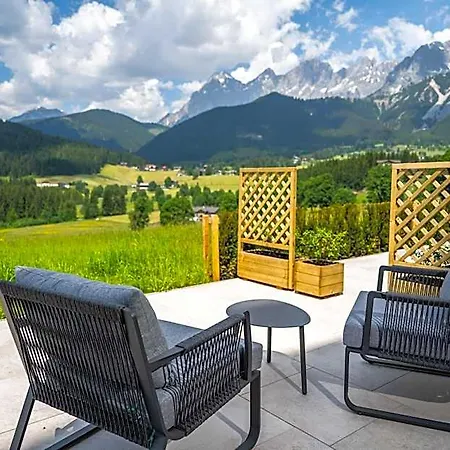 Alpin Residenz Dachsteinperle アパートホテル 4*