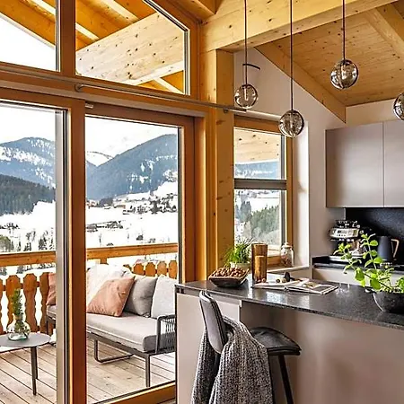 Alpin Residenz Dachsteinperle アパートホテル 4*