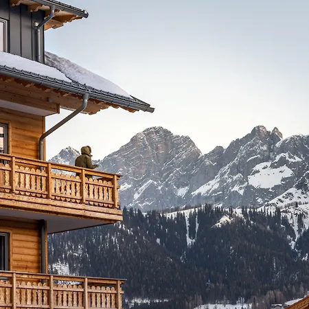 Alpin Residenz Dachsteinperle 4*