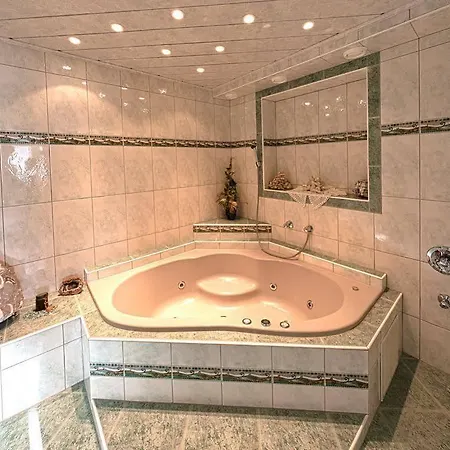 Alpin Residenz Dachsteinperle アパートホテル