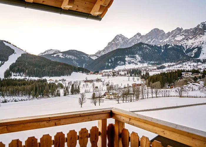 Alpin Residenz Dachsteinperle アパートホテル