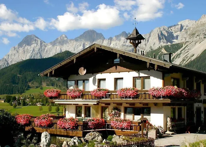 Alpin Residenz Dachsteinperle 아파트호텔